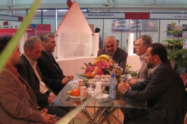 مدیر عامل وقت ایرانول؛دکتر کاسه چی در پانزدهمین نمایشگاه بین المللی نفت و گاز